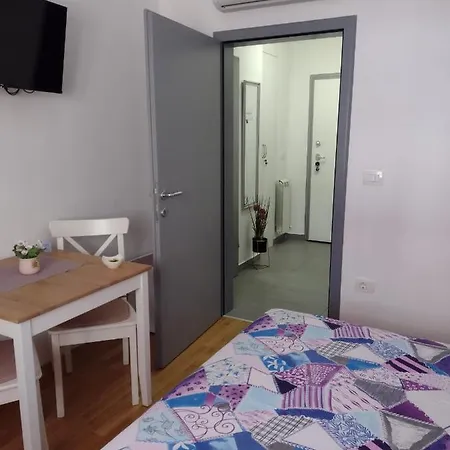 Armani بيت ضيافة 3*