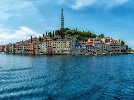 بيت ضيافة Armani